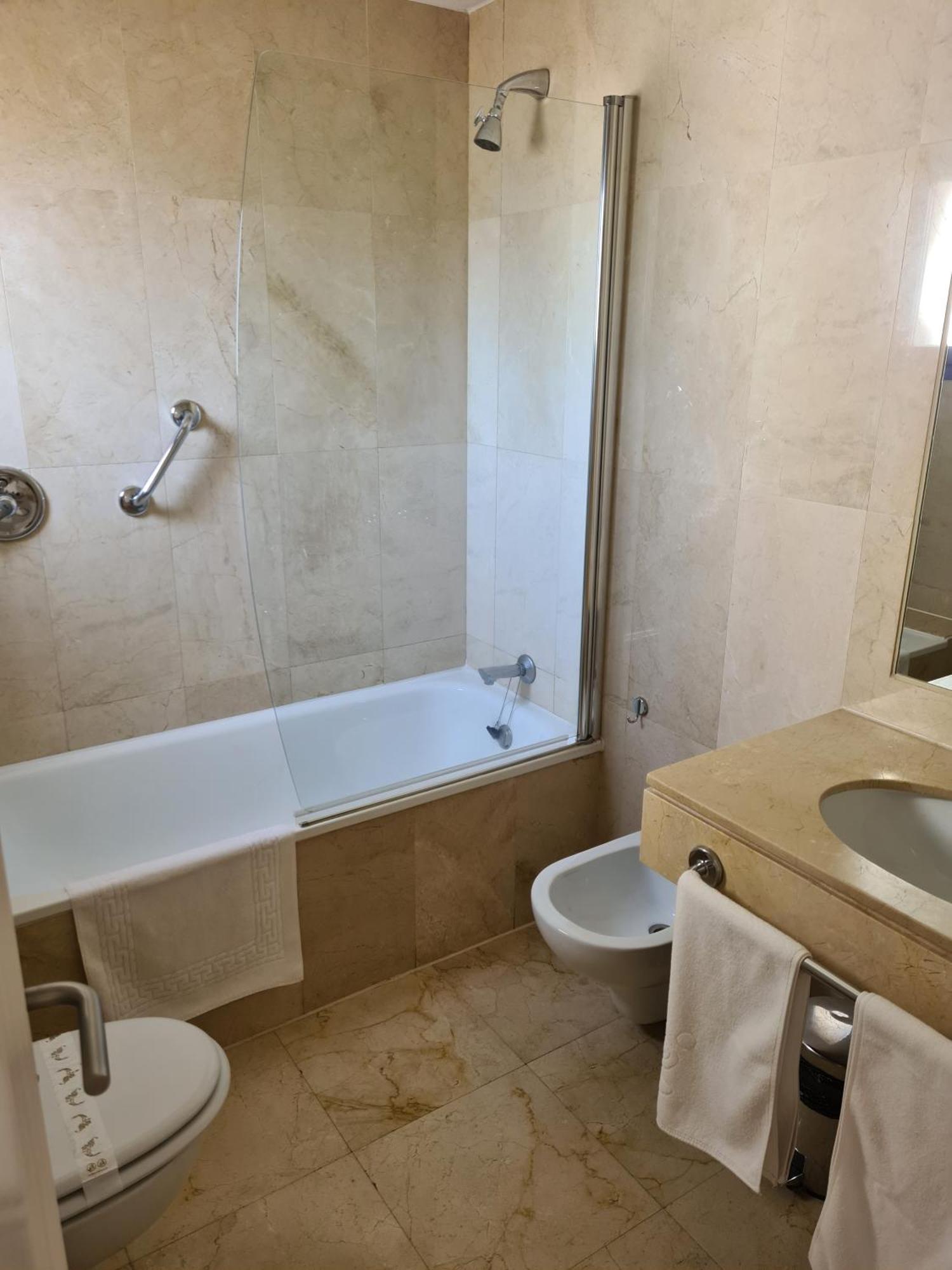 Apartamentos Plaza De Santiago - Estudios Turisticos - 1 Llave Pinto Exterior photo